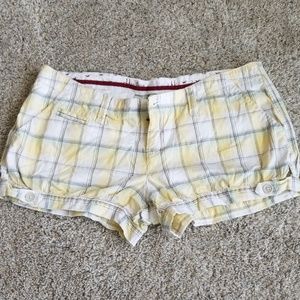 Yellow Plaid Size 3 Hollister Shorts
